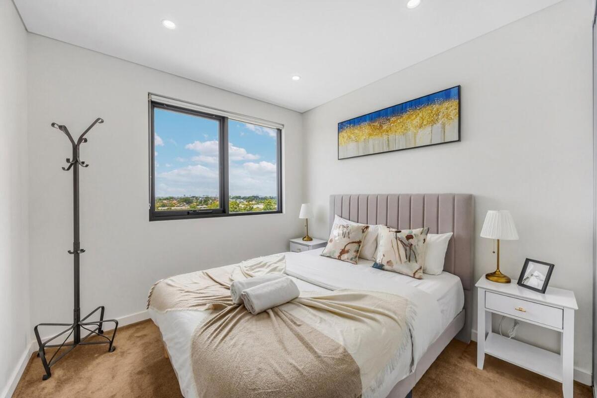 Apartment 2 Bedroom In Campsie