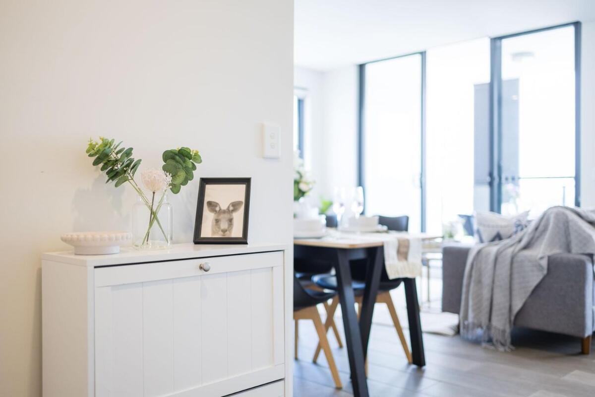 2 Bedroom In Campsie Apartment *